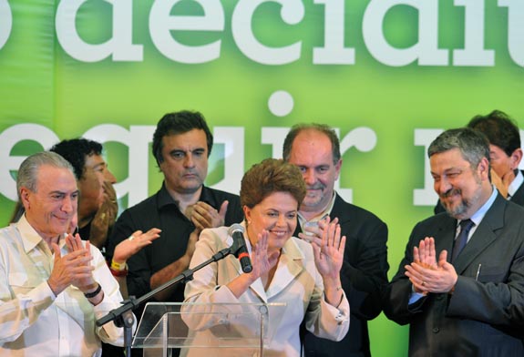 DilmaEleita01-sm